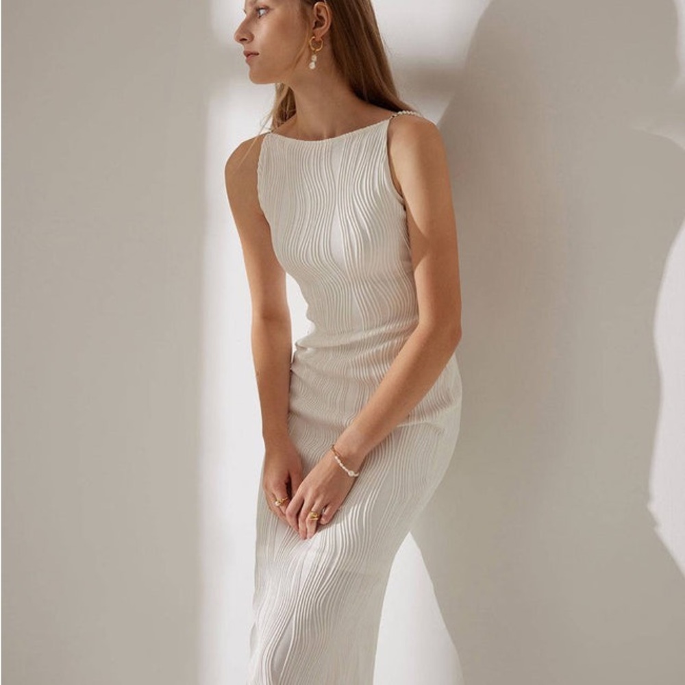 RIHOAS Cream Ribbed Halter Sheath Midi Dress